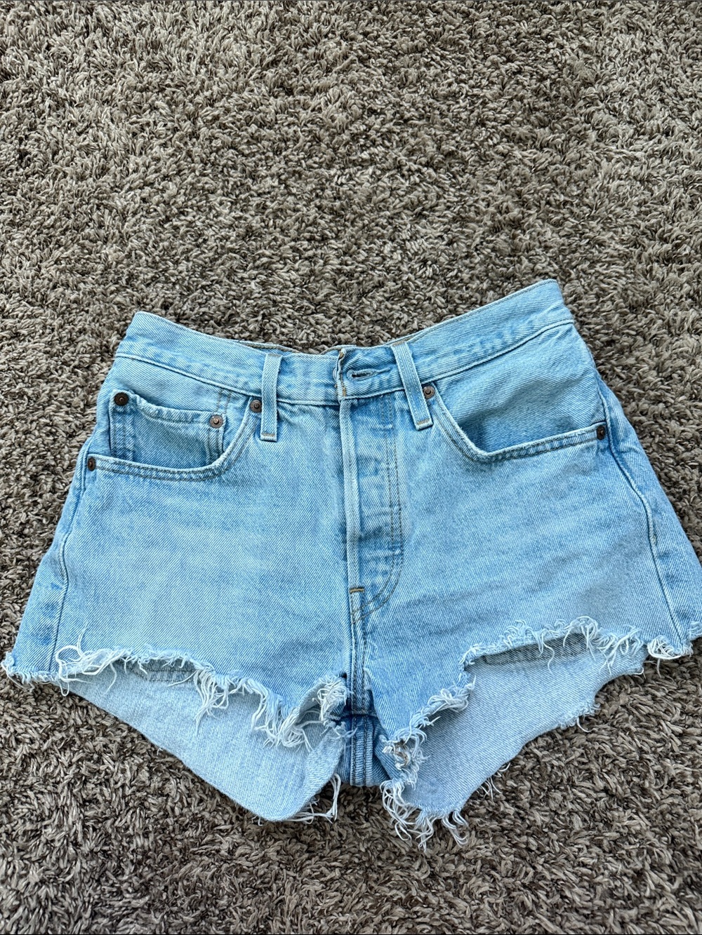 Levi’s 501 Light Blue Denim High-Waist Frayed Hem Women’s Shorts